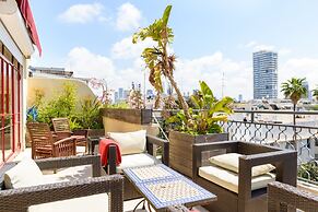 Amazing Duplex Penthouse with 2 Terraces by FeelHome