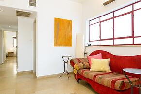 Amazing Duplex Penthouse with 2 Terraces by FeelHome