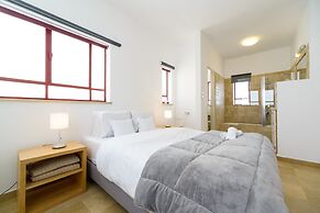 Amazing Duplex Penthouse with 2 Terraces by FeelHome