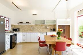 Amazing Duplex Penthouse with 2 Terraces by FeelHome