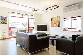 Amazing Duplex Penthouse with 2 Terraces by FeelHome