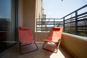 Balcony & Comfort by FeelHome