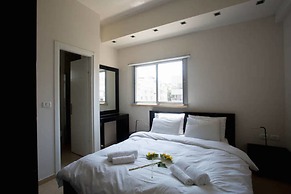 Balcony & Comfort by FeelHome