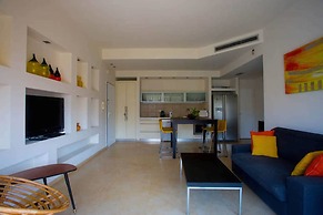 Balcony & Comfort by FeelHome