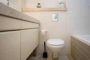 Balcony & Comfort by FeelHome