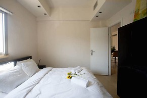 Balcony & Comfort by FeelHome