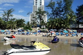 Patong Tower By United 21 Thailand