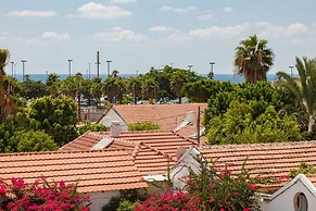 Terrace & View on Dallal square by FeelHome