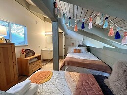 2 Bedrooms Standard Condos by RedAwning