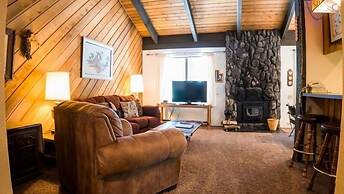 2 Bedrooms Standard Condos by RedAwning