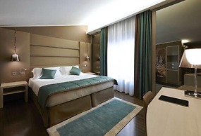 Harry's Bar Trevi Hotel & Restaurant