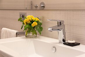 Harry's Bar Trevi Hotel & Restaurant