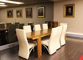 Harry's Bar Trevi Hotel & Restaurant