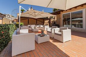 Harry's Bar Trevi Hotel & Restaurant