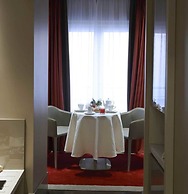 Harry's Bar Trevi Hotel & Restaurant