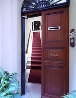 Harry's Bar Trevi Hotel & Restaurant