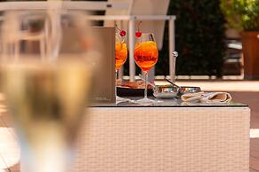 Harry's Bar Trevi Hotel & Restaurant