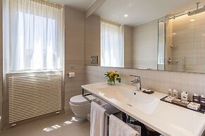 Harry's Bar Trevi Hotel & Restaurant