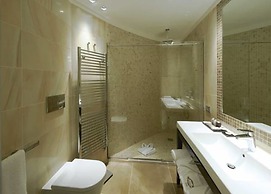 Harry's Bar Trevi Hotel & Restaurant