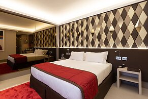 Harry's Bar Trevi Hotel & Restaurant