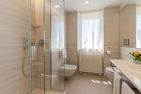 Harry's Bar Trevi Hotel & Restaurant