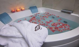 Harry's Bar Trevi Hotel & Restaurant