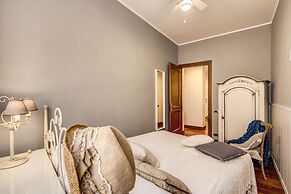 Spanish Steps Miracle Suite