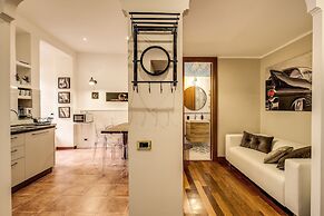 Spanish Steps Miracle Suite