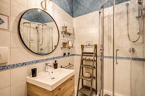 Spanish Steps Miracle Suite