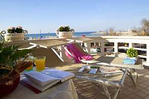 Hotel Lungomare Cattolica