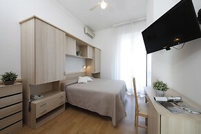 Hotel Lungomare Cattolica