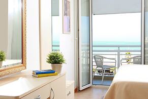 Hotel Lungomare Cattolica