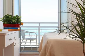 Hotel Lungomare Cattolica