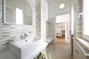 Hotel Lungomare Cattolica