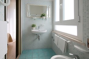 Hotel Lungomare Cattolica