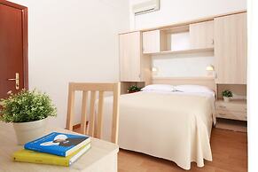 Hotel Lungomare Cattolica