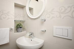 Hotel Lungomare Cattolica