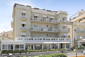 Hotel Lungomare Cattolica
