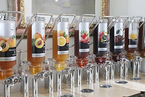 Hotel Lungomare Cattolica