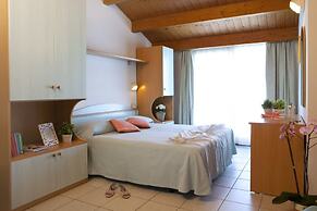 Hotel Lungomare Cattolica