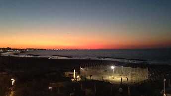 Hotel Lungomare Cattolica