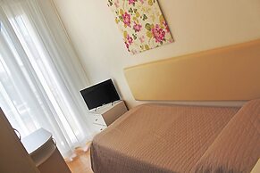 Hotel Lungomare Cattolica