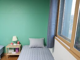 Buzz Guest House - Hostel