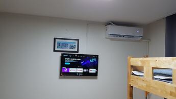 Buzz Guest House - Hostel