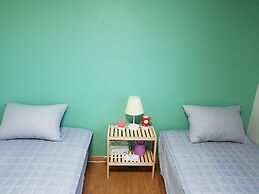 Buzz Guest House - Hostel