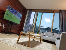 Buzz Guest House - Hostel