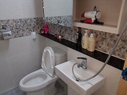 Buzz Guest House - Hostel