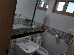 Buzz Guest House - Hostel