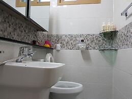 Buzz Guest House - Hostel