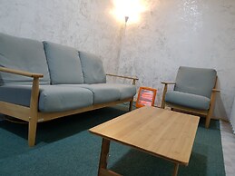 Buzz Guest House - Hostel